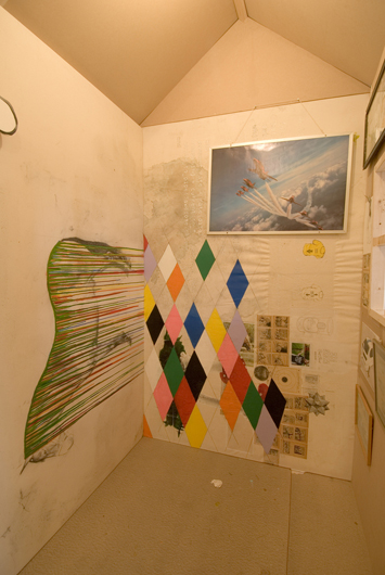 big state (interior view as house), 2008, mixed media, 300 x 400 x 400 cm