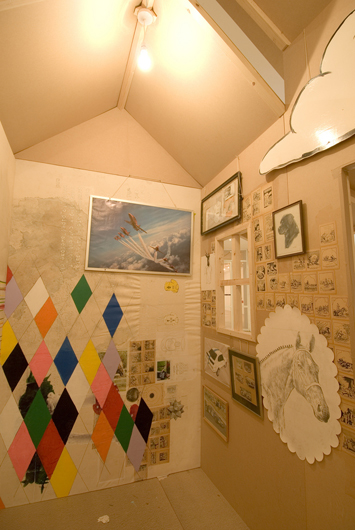 big state (interior view as house), 2008, mixed media, 300 x 400 x 400 cm